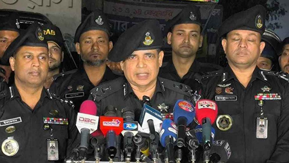 গোয়েন্দা নজরদারিসহ বিভিন্ন কার্যক্রম অব্যাহত: র‍্যাব ডিজি