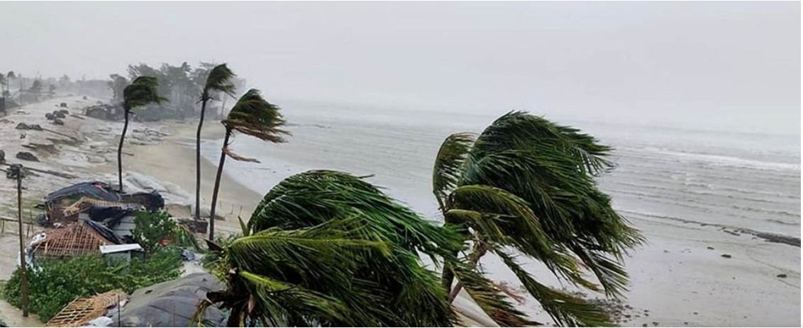আজ ঝোড়ো হাওয়াসহ বজ্রবৃষ্টি হতে পারে 
