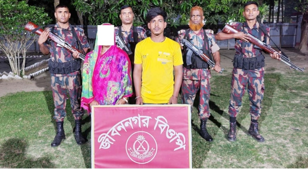 চুয়াডাঙ্গার জীবননগরে ভারতীয় মা ও ছেলে আটক