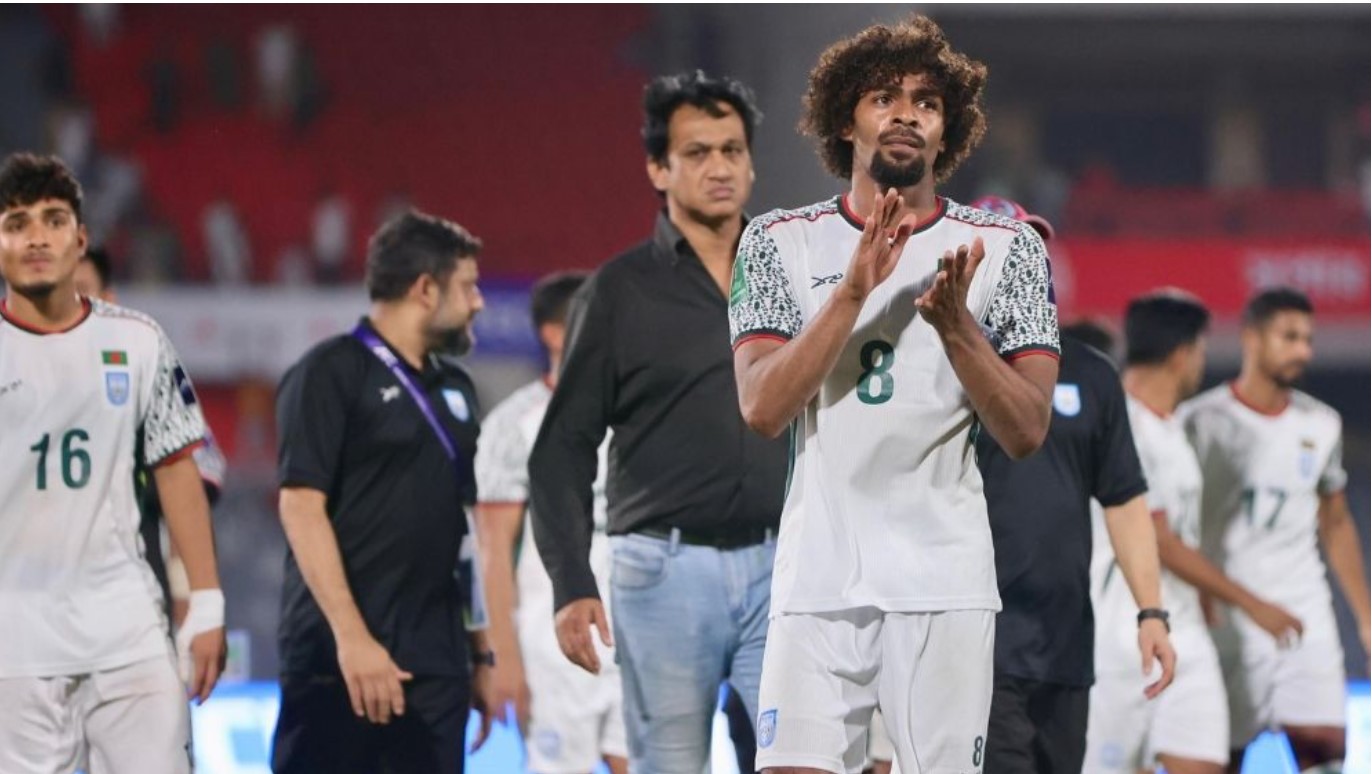  ‘হামজাদের নিয়ে গর্ব করা উচিত’ : কোচ হাভিয়ের কাবরেরা