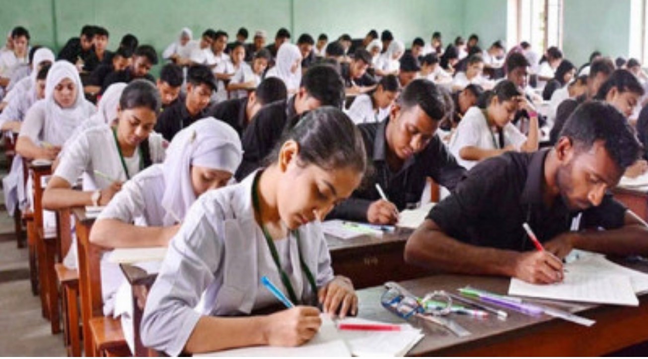 ১০ দিন আগে এইচএসসি পরীক্ষার ফরম পূরণের সুযোগ