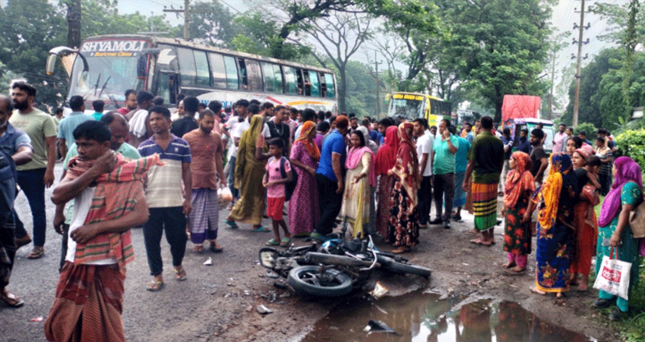 মানিকগঞ্জে চাপায় মোটরসাইকেল আরোহী নিহত