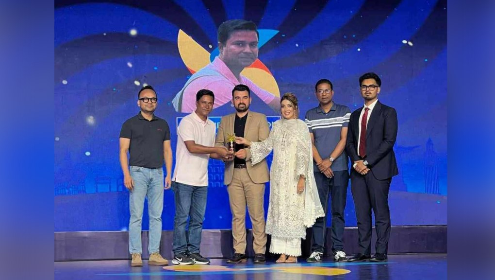সালাহউদ্দিন সুমন বর্ষসেরা ট্র্যাভেল ভ্লগার নির্বাচিত