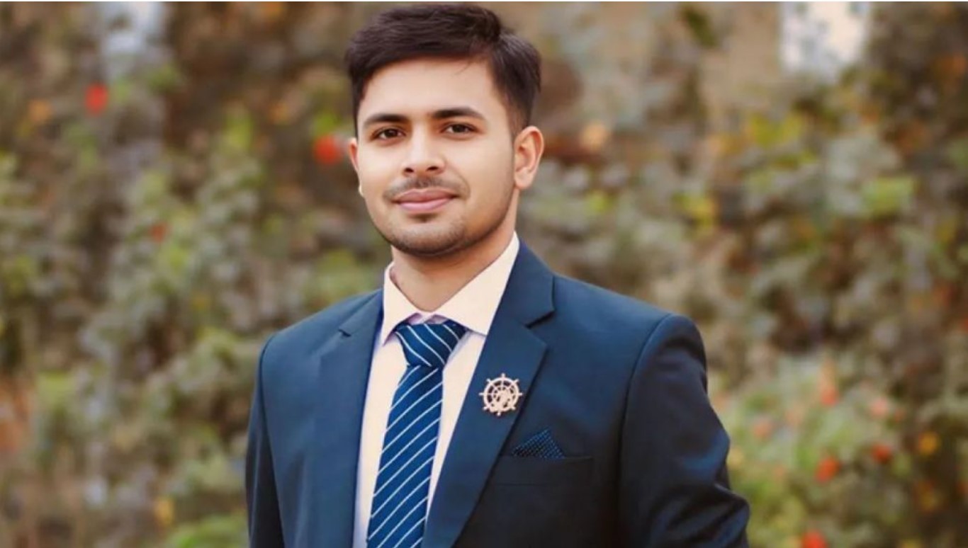 রাবি’র ছাত্রহলে নারী সহপাঠীকে নিয়ে রাতযাপন