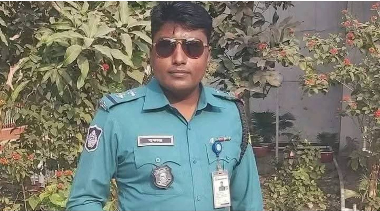 পুলিশে দিলেও হদিস মিলছে না অভিযুক্ত এসআইয়ের, কেএমপি ঘেরাও ঘোষণা