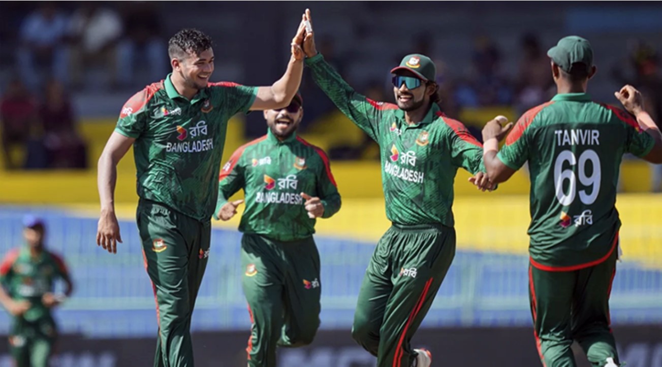 তানজিমের শুরুর পরই জোড়া আঘাত করলেন তাসকিন