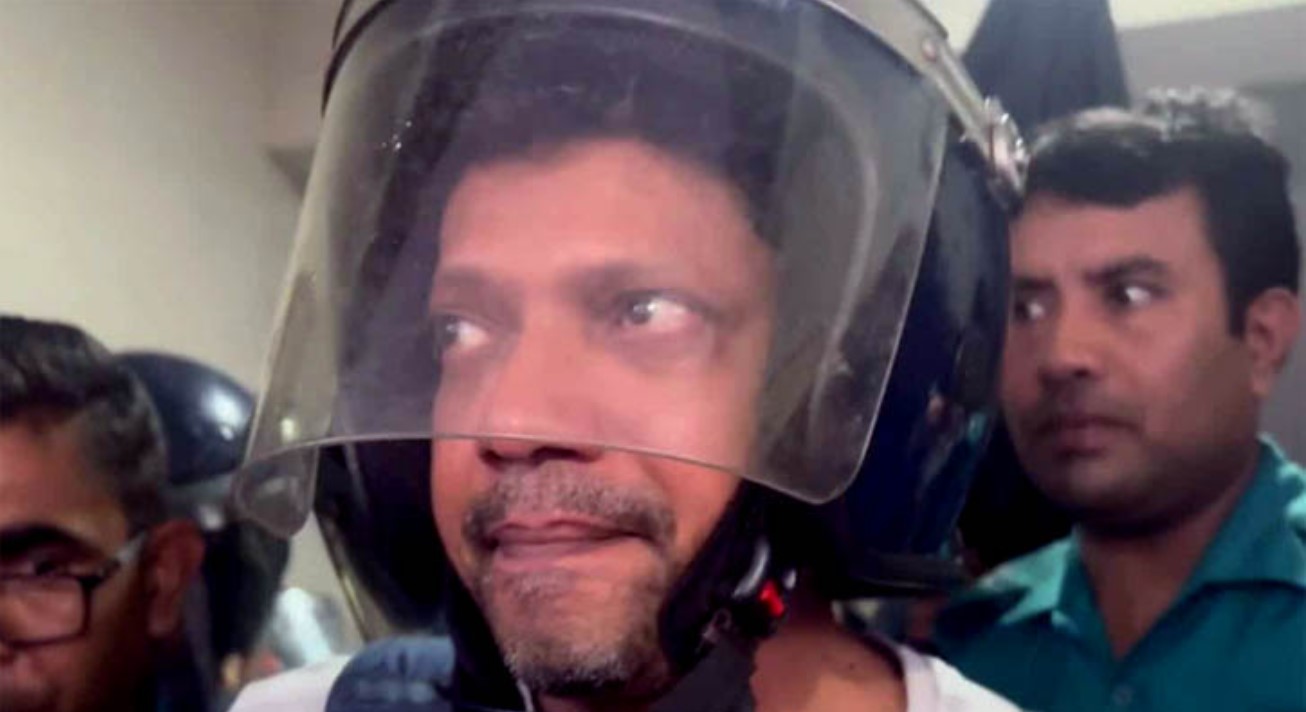 কাঠগড়ায় অঝোরে কাঁদলেন পলক