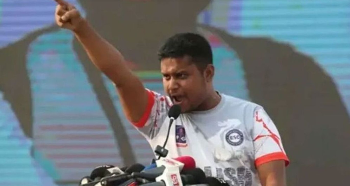 ছাত্ররা ঘরে ফিরে যায়নি, জুলাই শেষ হয়নি: হাসনাত 