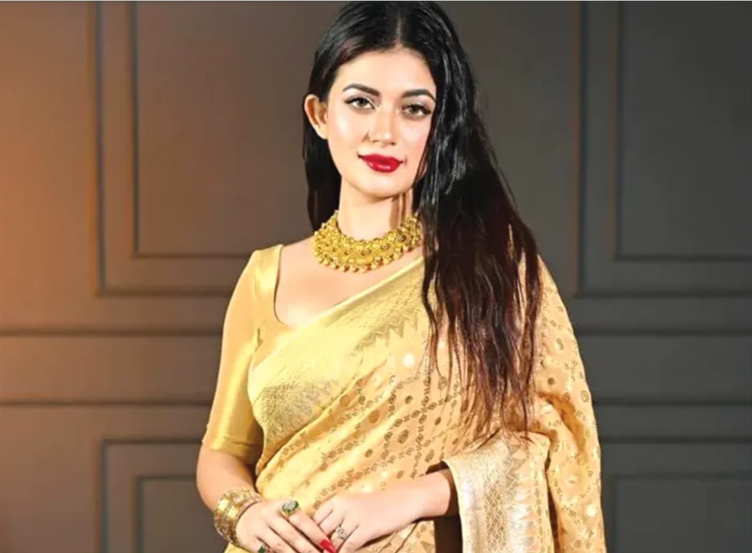 নতুন সিনেমায় আসছেন মন্দিরা চক্রবর্তী