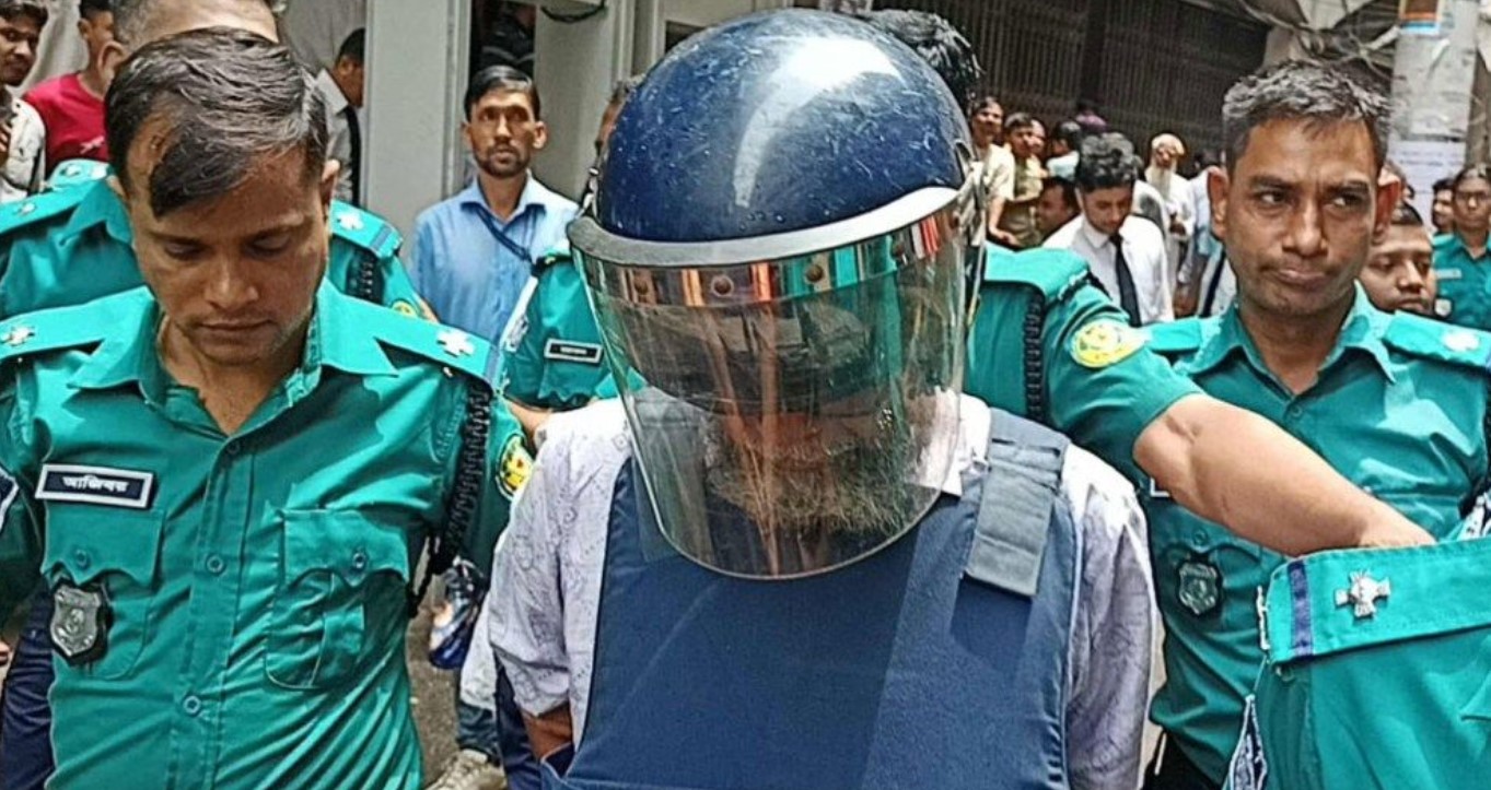 ৮ দিনের রিমান্ডে সাবেক স্বরাষ্ট্র সচিব জাহাংগীর আলম