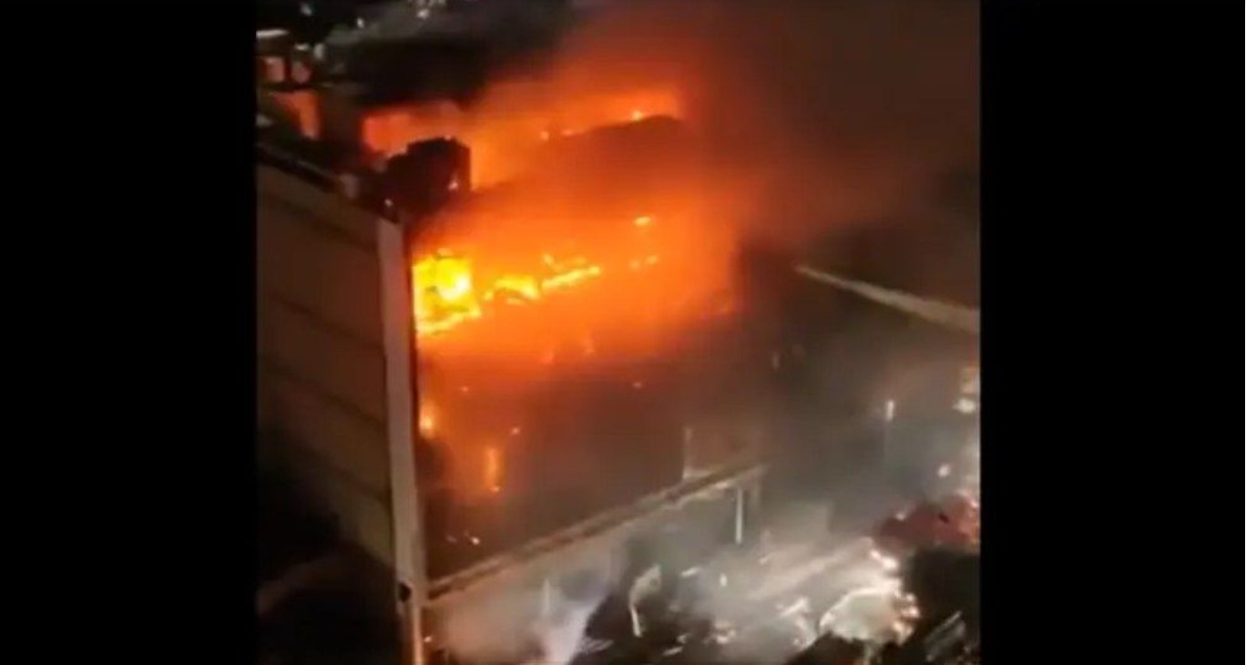 ইরাকে শপিংমলে ভয়াবহ অগ্নিকাণ্ড, নিহত ৫০