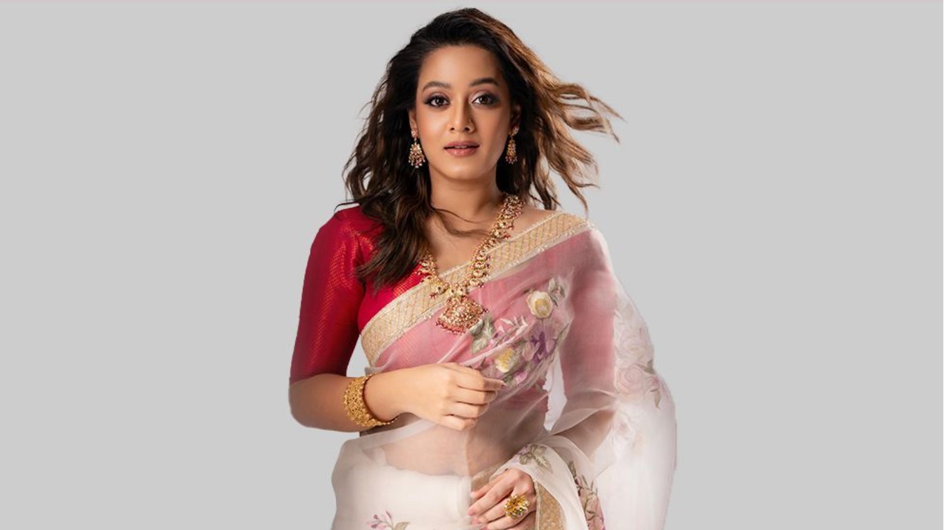 কতবছর পর বিয়ে করছেন, জানালেন অভিনেত্রী দীঘি