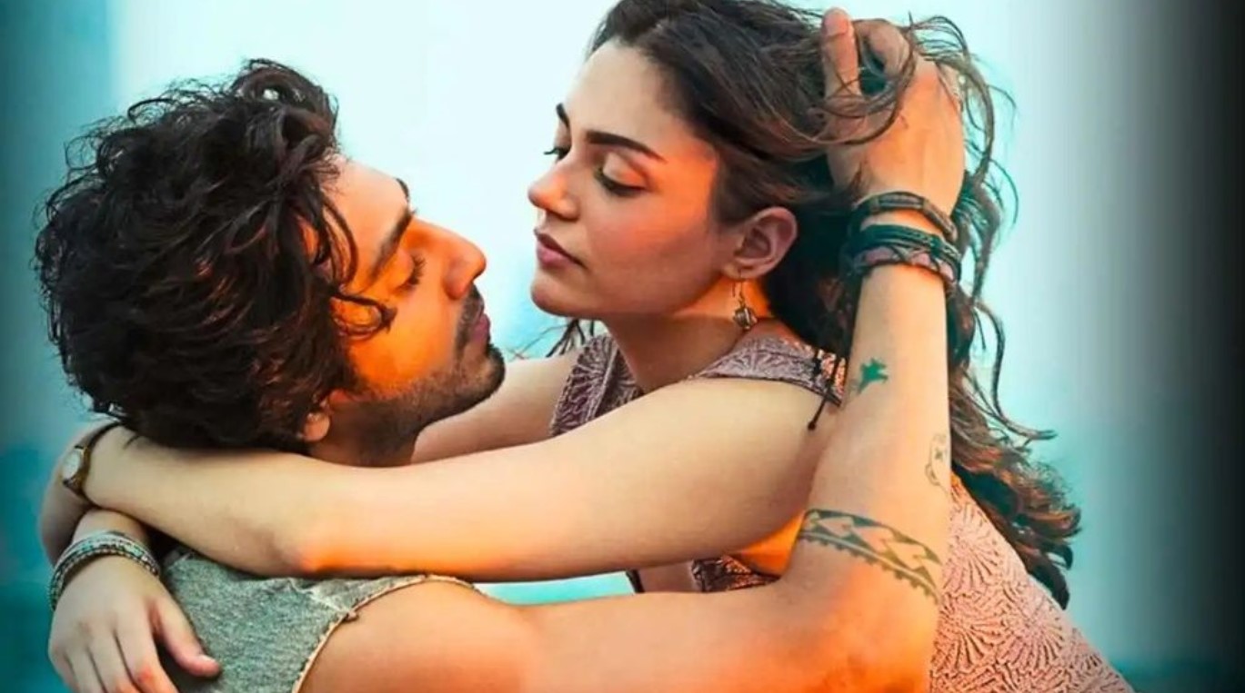 ‘সাইয়ারা’ ভাঙছে পুরাতন রেকর্ড, নতুন জুটির বলিউড মাত