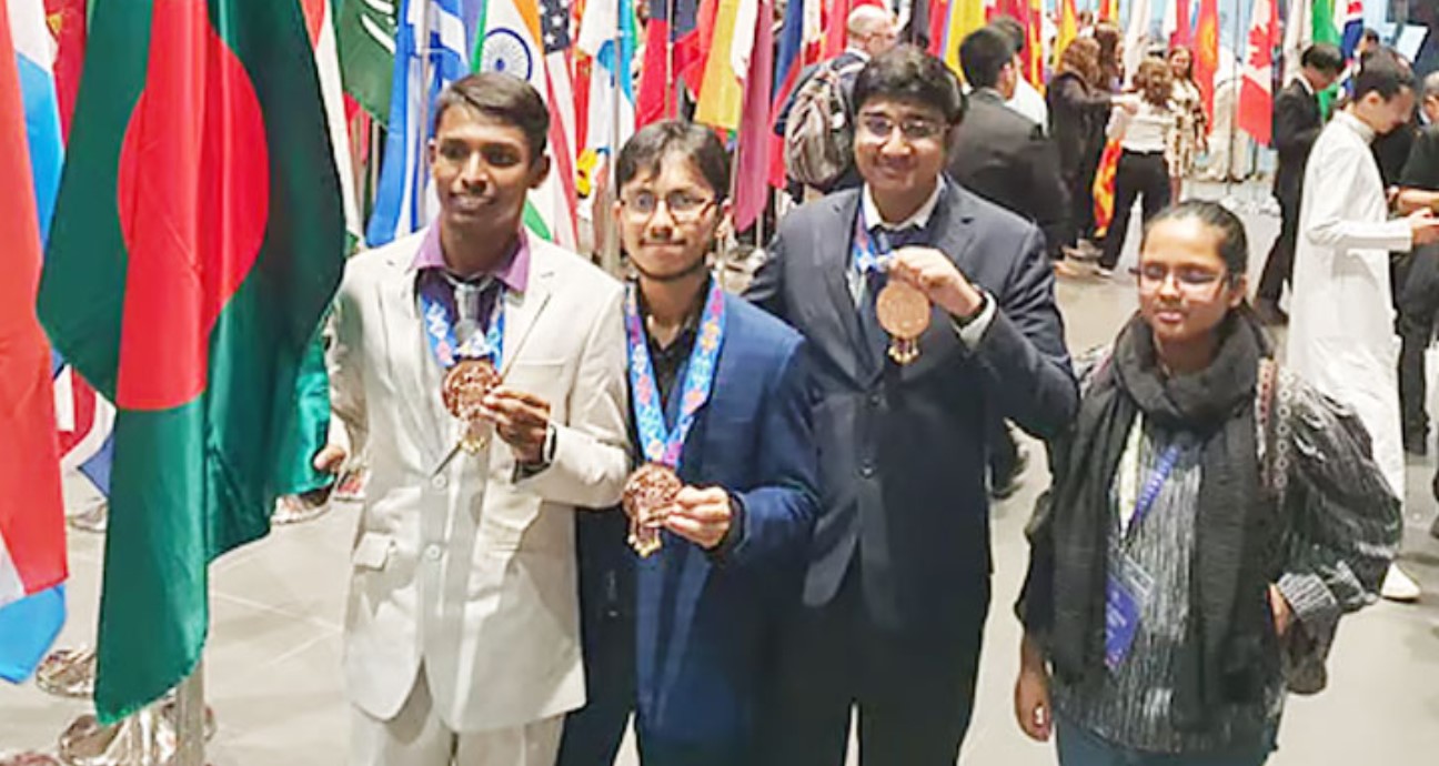 ফিলিপাইনে আন্তর্জাতিক জীববিজ্ঞান অলিম্পিয়াডে ৩টি ব্রোঞ্জ পদক পেয়েছে বাংলাদেশ দল