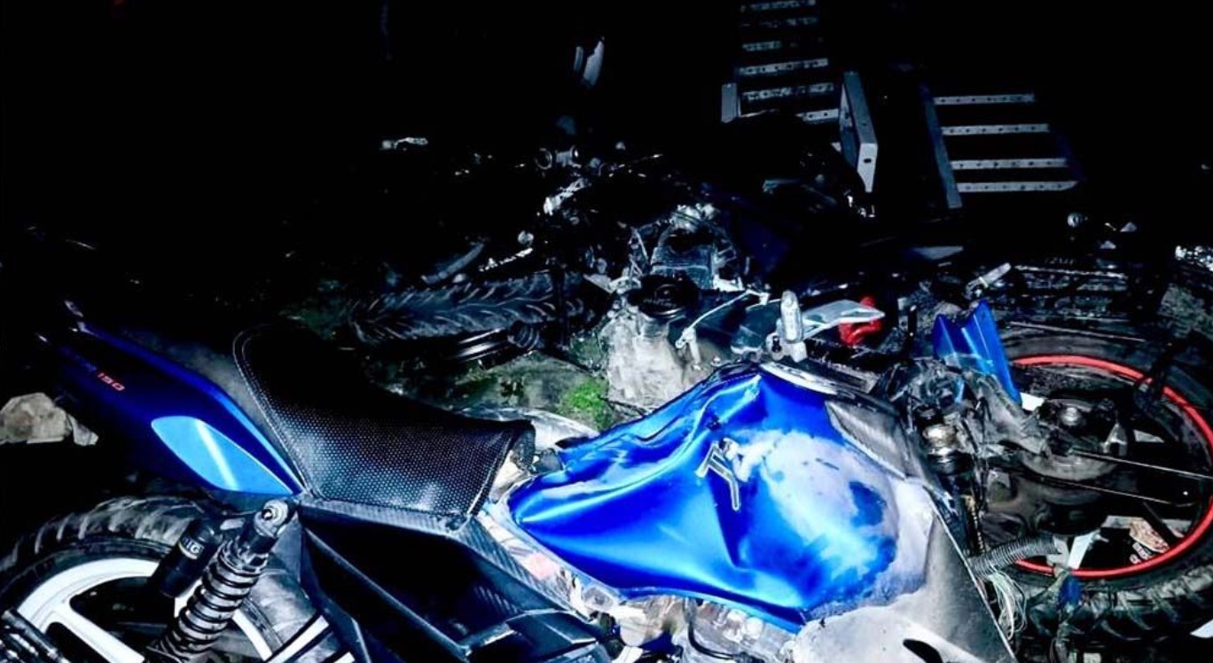 রাজশাহীর মোহনপুরে মোটরসাইকেলের সংঘর্ষে প্রাণ গেল তরুণের