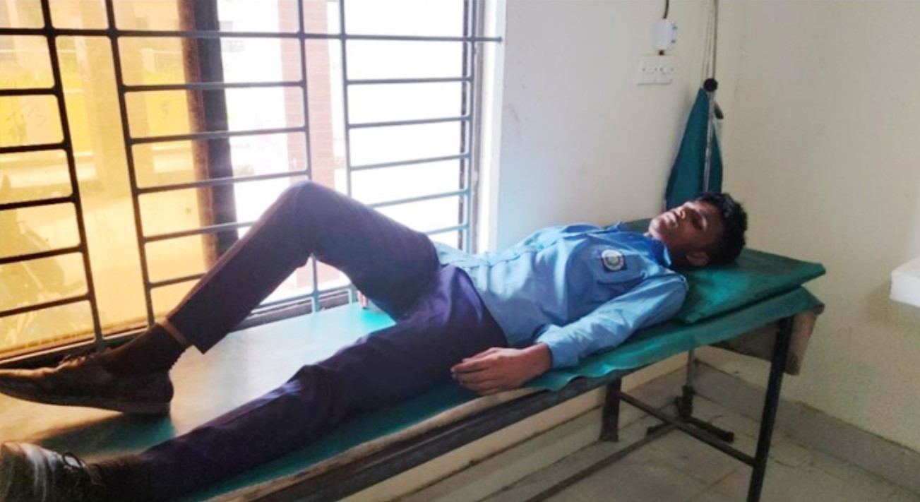 মাদারীপুরের শিবচরে বৈষম্যবিরোধী আন্দোলনকারী শিক্ষার্থীর ওপর হামলা