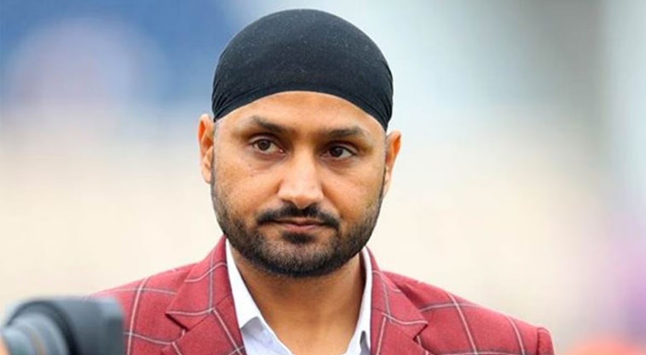 পাকিস্তানি ক্রিকেটারের সঙ্গে হাত মেলানো উচিত নয়: হরভজন সিং