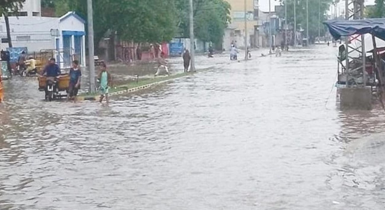 পাকিস্তানের পাঞ্জাব প্রদেশে ভারী বৃষ্টি-বন্যার সতর্কতা, ভূমিধসের আশঙ্কা