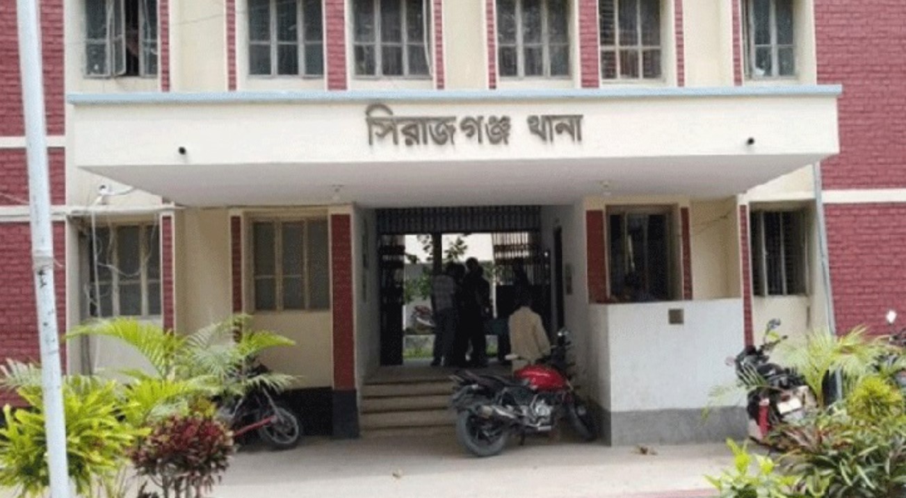  মাদকাসক্ত স্বামী কুপিয়ে হত্যা করলো স্ত্রীকে 