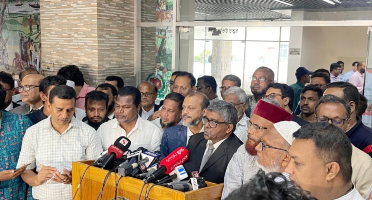 বাগেরহাটের ৪টি আসনই বহাল রাখার দাবি