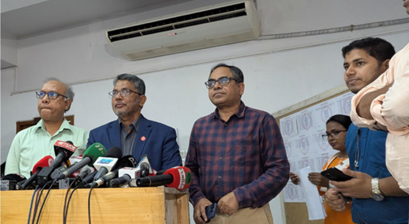 ডাকসু নির্বাচন: ২১ প্রার্থীর মনোনয়ন প্রত্যাহার 