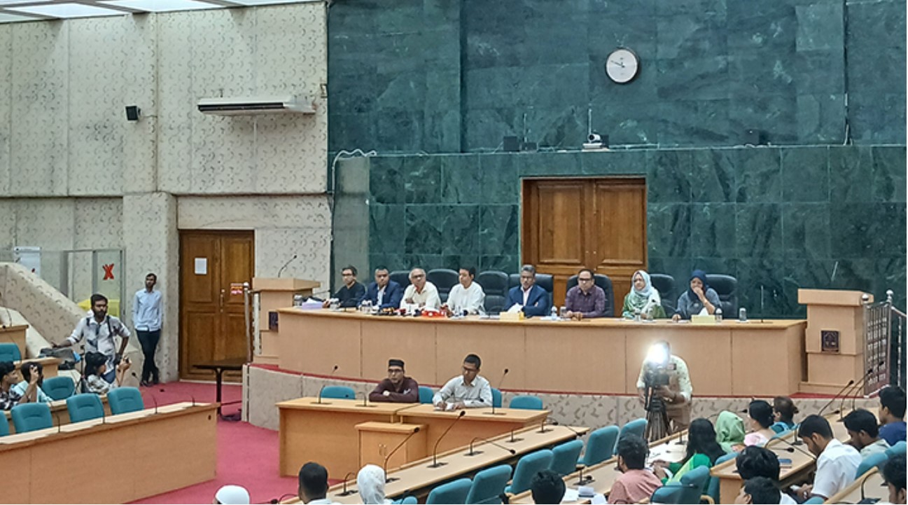 আসন্ন ডাকসু নির্বাচনে ৭ পয়েন্টে থাকবে সেনাবাহিনী