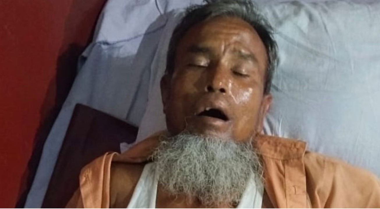 অজ্ঞান পার্টির সদস্য তার নিজের জুস পান করেই অজ্ঞান হলেন 