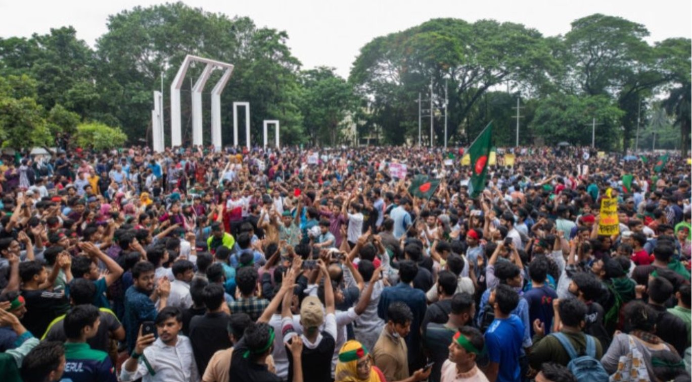 ফ্যাসিবাদ ঠেকাতে গণতান্ত্রিক রাজনৈতিক দলগুলোর সংহতি