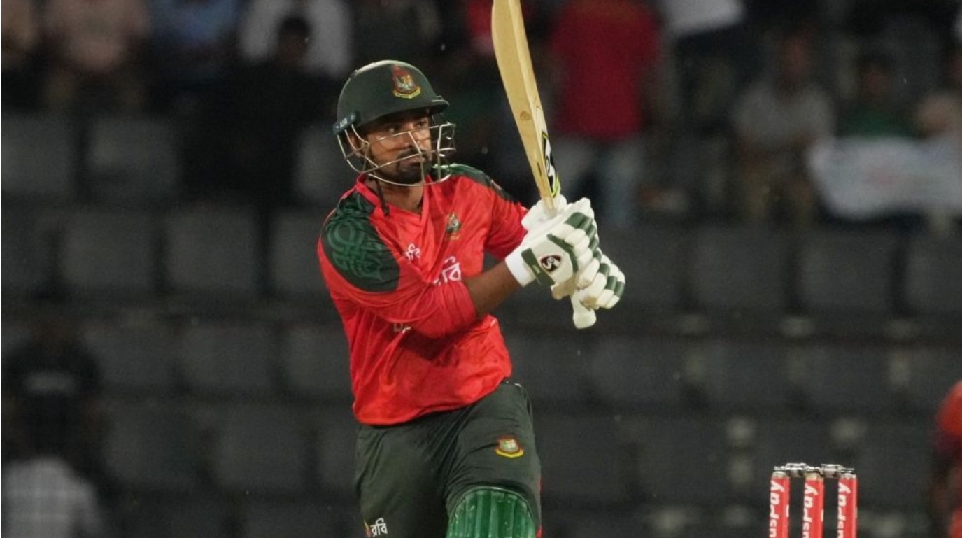 সাকিবের রেকর্ড ভেঙে মাহমুদউল্লাহর রেকর্ড ছুঁলেন লিটন দাস