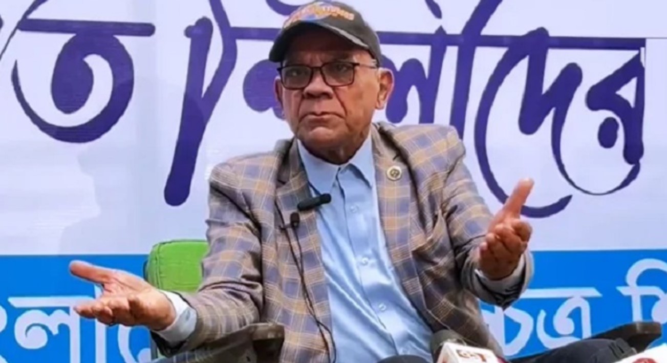 দেশে থাকলে আমাকে ভিক্ষা করে খেতে হতো: আহমেদ শরীফ