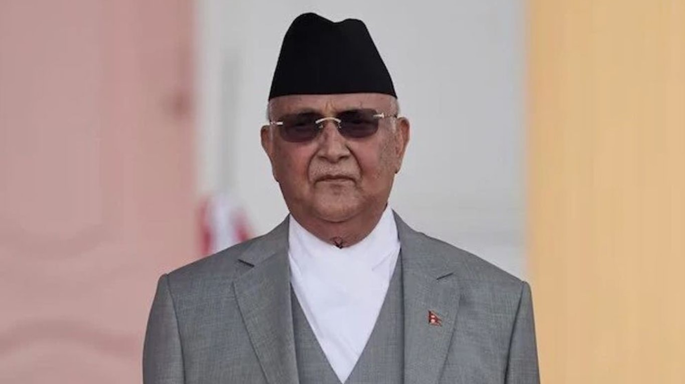 তবে কি হাসিনা-স্টাইলে পালাচ্ছেন নেপালের প্রধানমন্ত্রী?