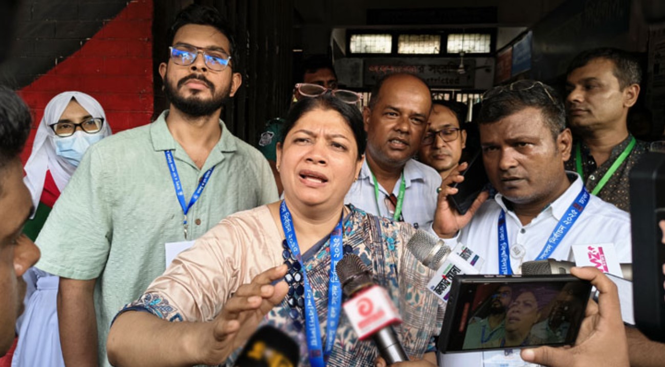 ডাকসুর টিএসসি কেন্দ্রে প্রায় ৬৯ শতাংশ ভোট পড়েছে