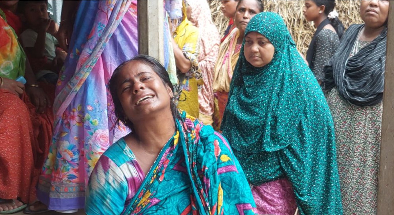 মানিকগঞ্জের দৌলতপুরে ছেলের হাতে মা খুন!