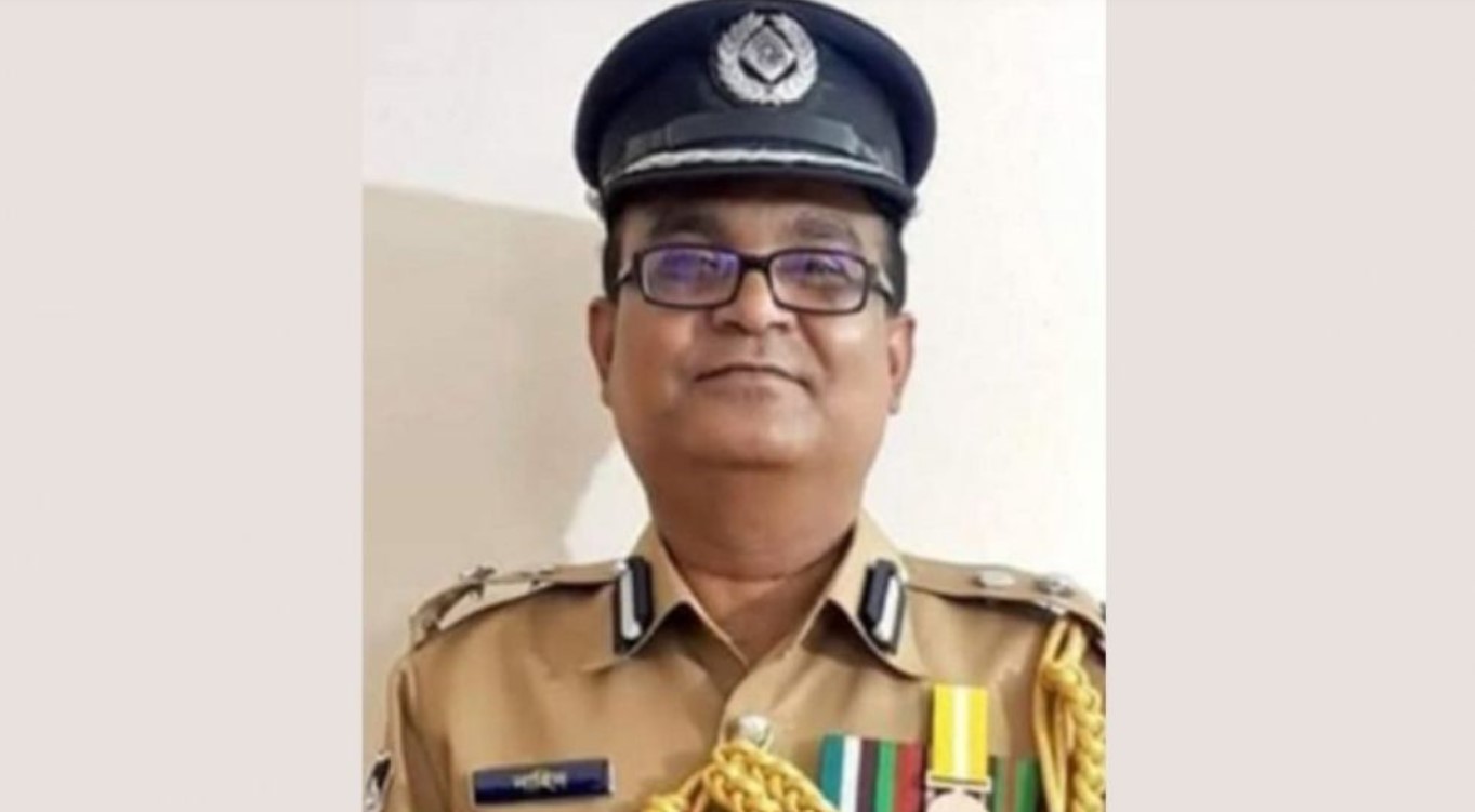 সাবেক ডিআইজি নাহিদুল ইসলাম গ্রেফতার