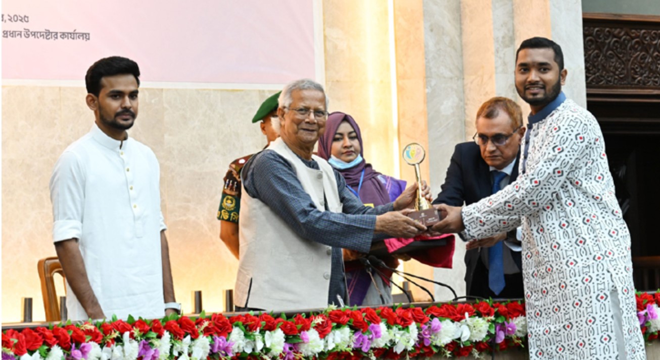 তরুণরা সক্রিয় থাকলে কোনো সমস্যাই আর অমীমাংসিত থাকবে না: ড. মুহাম্মদ ইউনূস