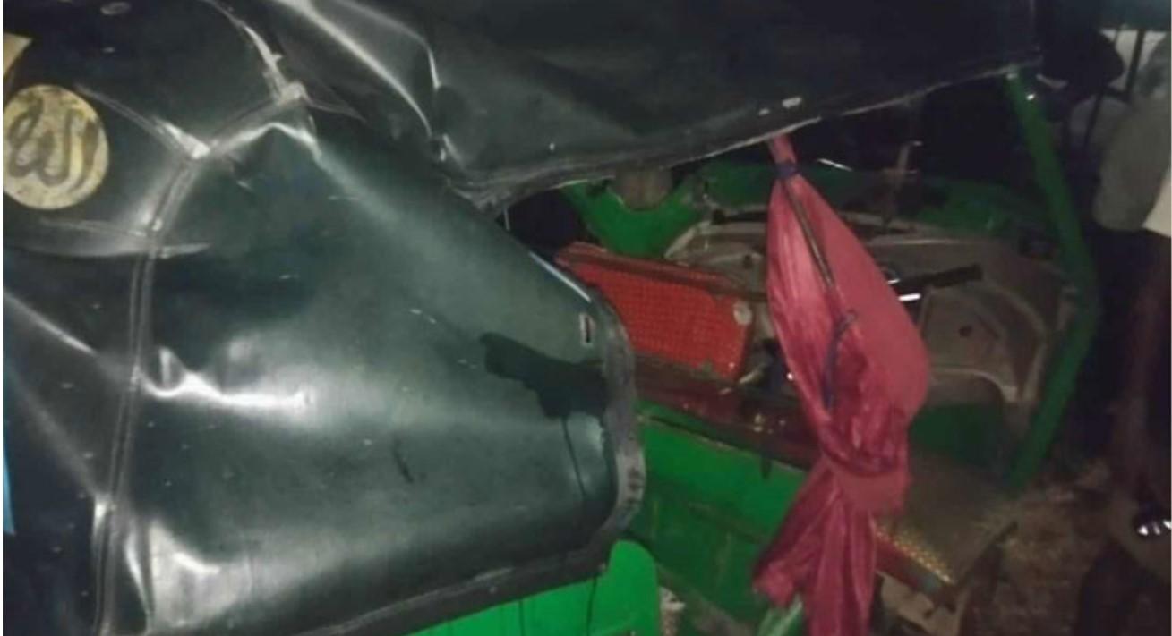 বগুড়ার কাহালুতে ট্রাকের ধাক্কায় অটোরিকশাযাত্রী মা-মেয়ে নিহত