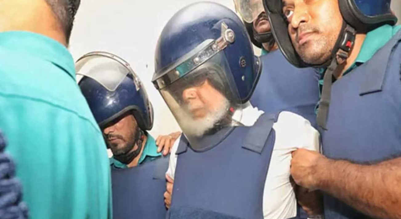 সাবেক প্রধান বিচারপতি খায়রুল হক দুই মামলায় জামিন পাননি 
