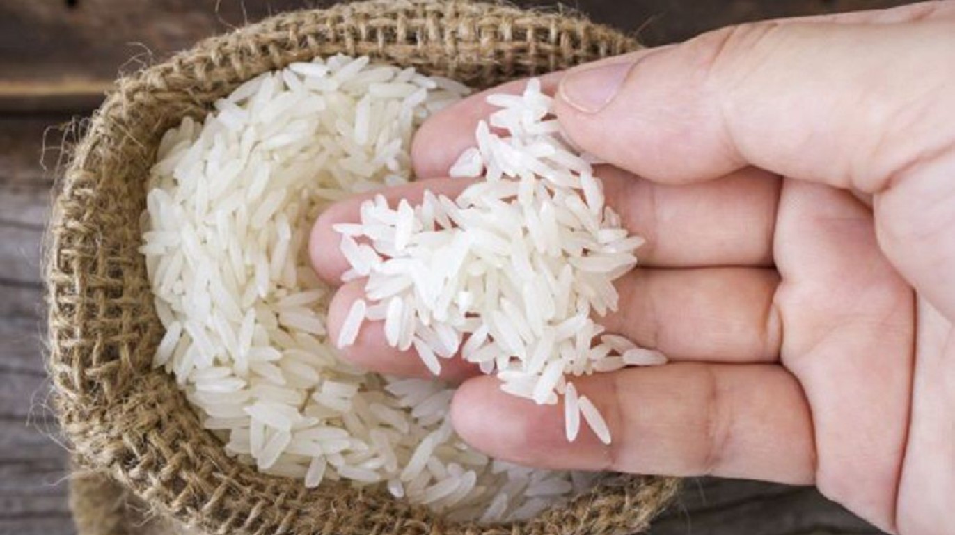যেভাবে চিনবেন আসল চাল