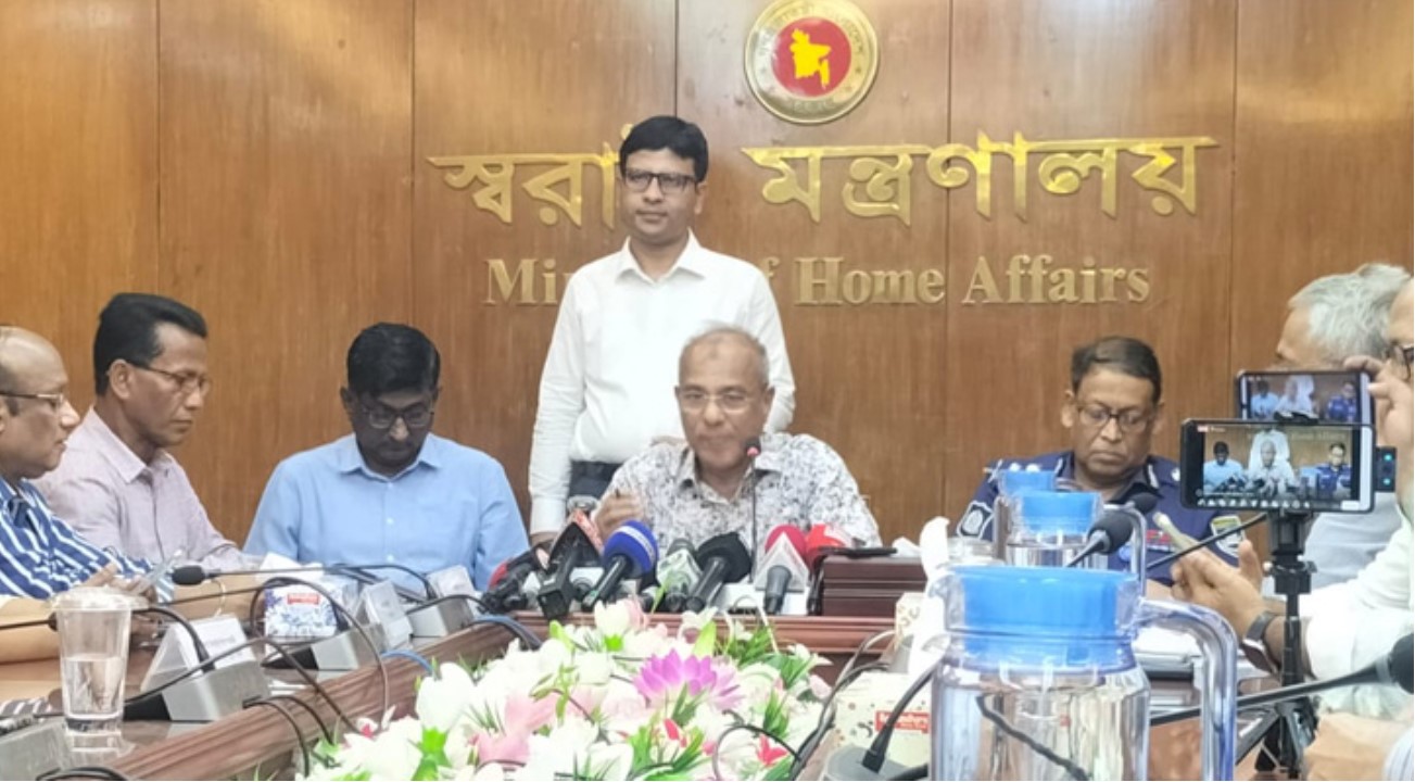 আগামী এক সপ্তাহের মধ্যে খুলবে বিমানবন্দরের ই-গেট, পাসপোর্ট ফি কমানো হবে