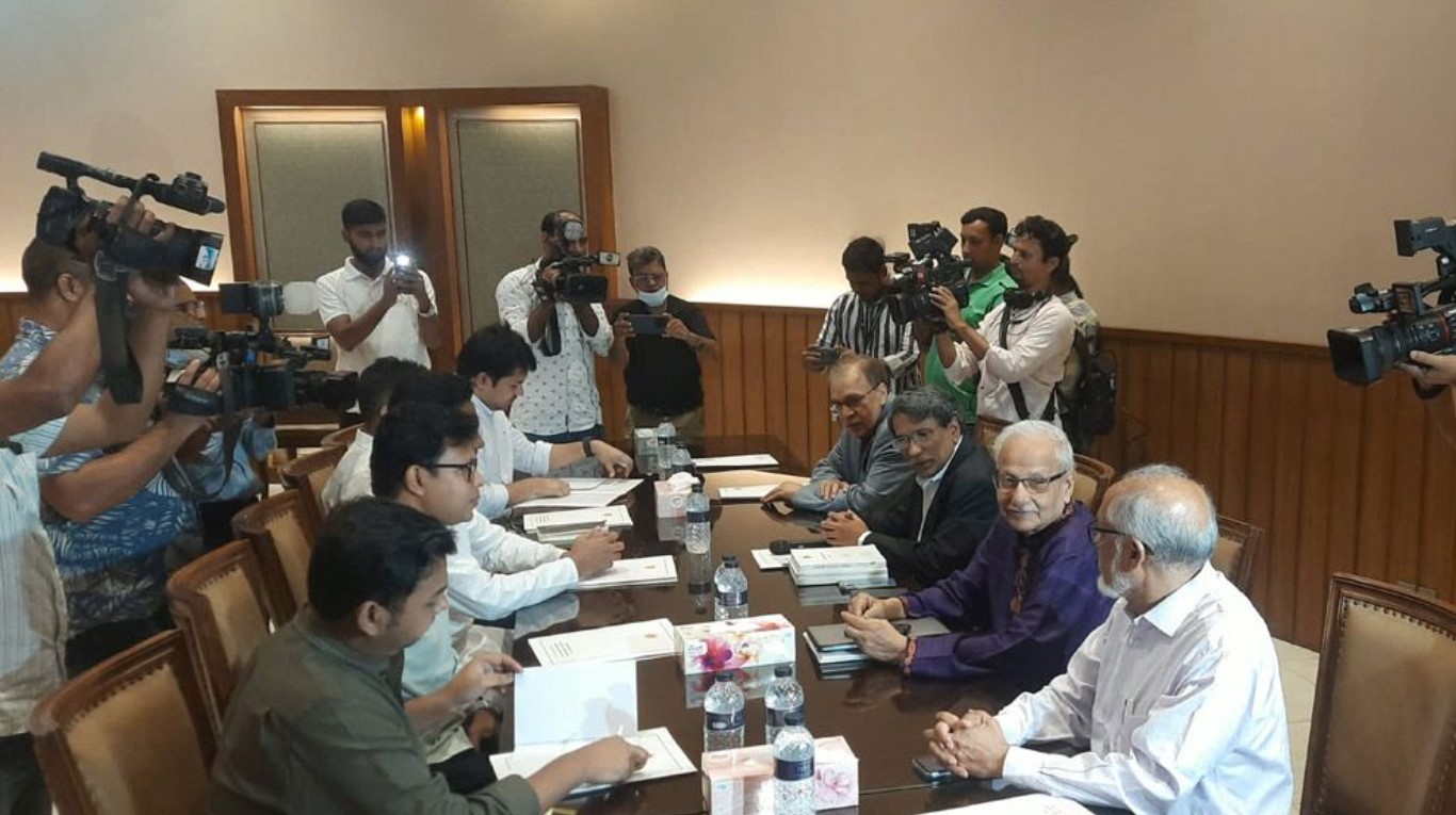 জাতীয় ঐকমত্য কমিশনের সঙ্গে বৈঠকে এনসিপির প্রতিনিধি দল