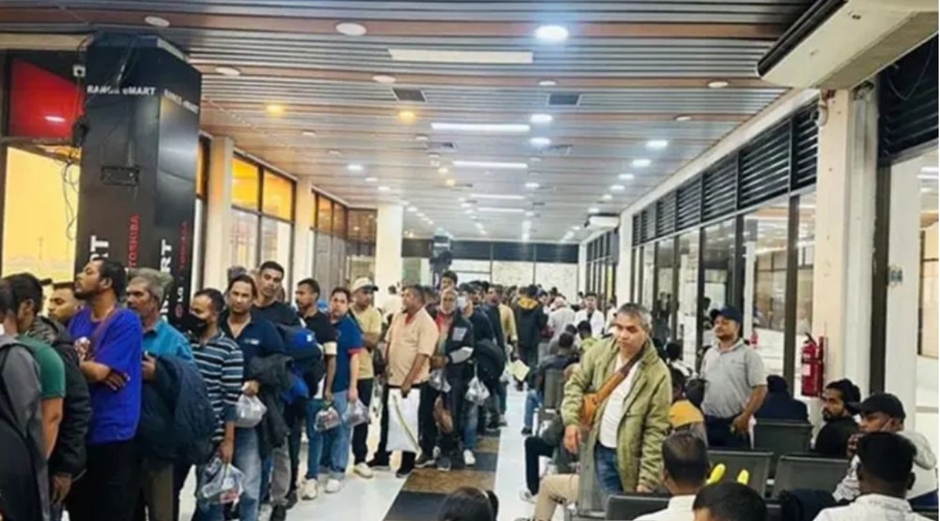 প্রতারণার শিকার ৩০৯ বাংলাদেশি লিবিয়া থেকে ফিরলো
