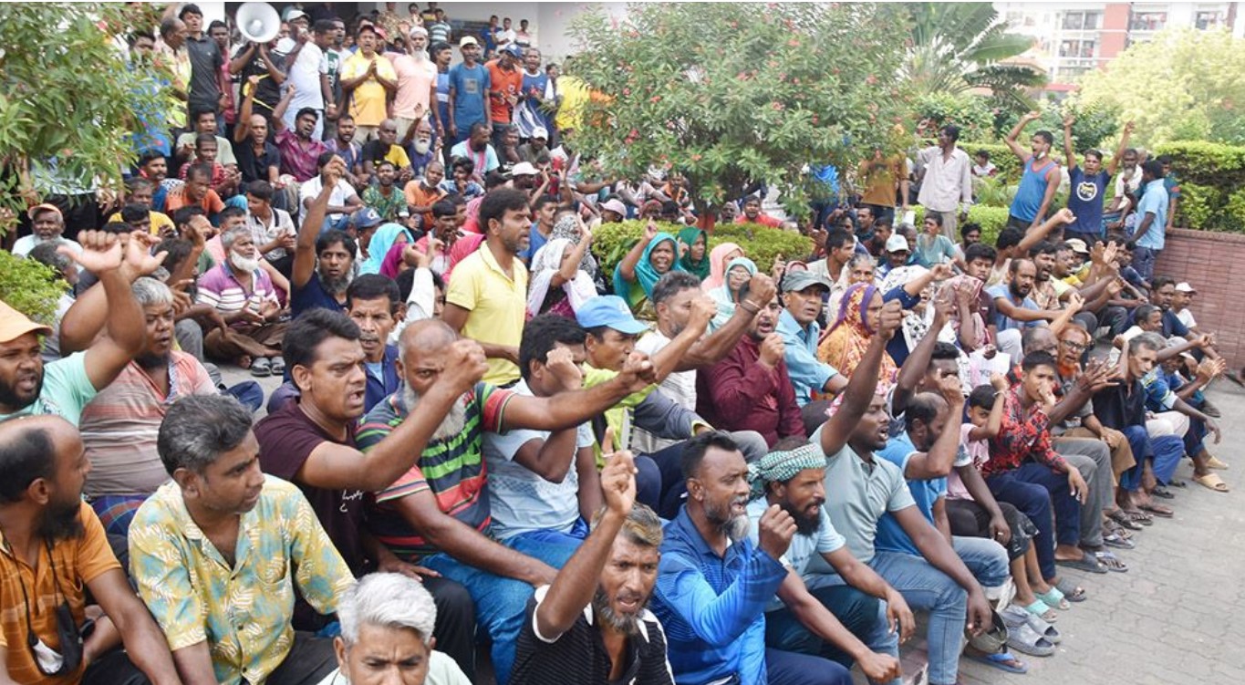 আন্দোলনে রাসিকে বিদ্যুৎ সংযোগ বিচ্ছিন্ন, কার্যক্রম বন্ধ