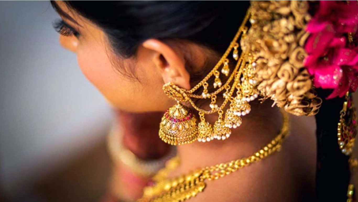 প্রায় ৯ হাজার বেড়ে ২ লাখ ছাড়ালো স্বর্ণের দাম, ভরি  ২,০২,৭০৯ টাকা