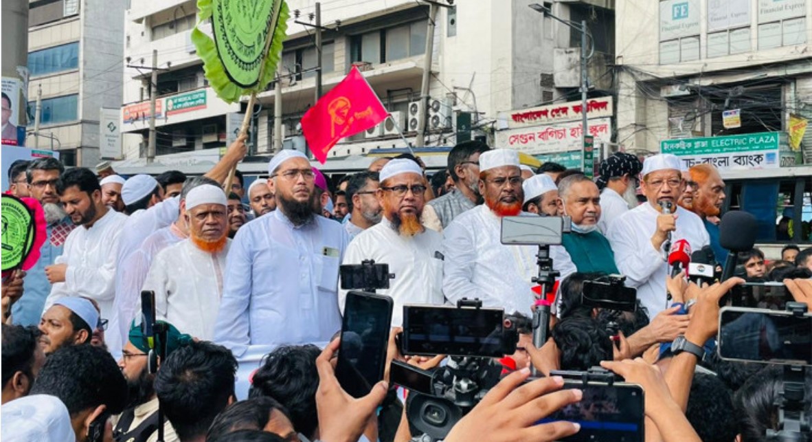 প্রধান উপদেষ্টাকে পাঁচ দাবি আদায়ে স্মারকলিপি দিলো জামায়াতসহ ৮ দল