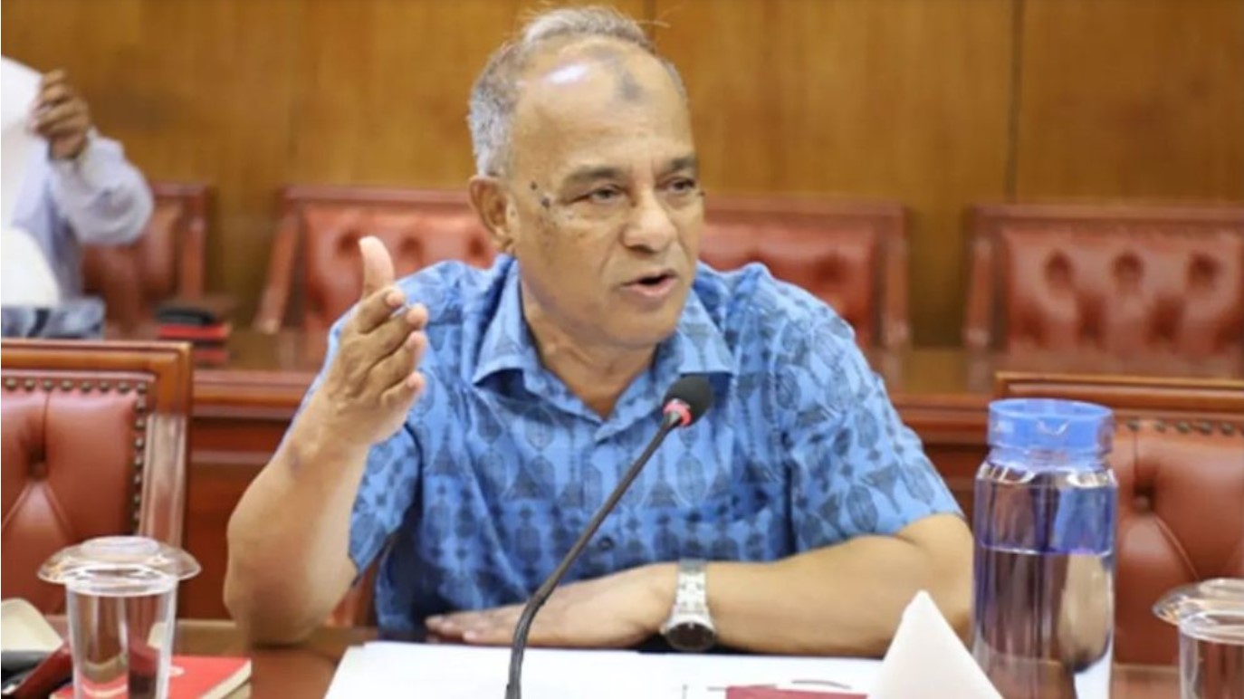 সেনাবাহিনীর ৫০ শতাংশ তুলে নেওয়া হবে, এটি সত্য নয়, গুজব: স্বরাষ্ট্র উপদেষ্টা