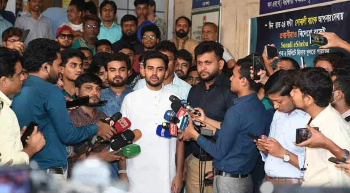 ঢাকা-১০ আসনের ভোটার: এখান থেকেই নির্বাচন করতে চান আসিফ মাহমুদ