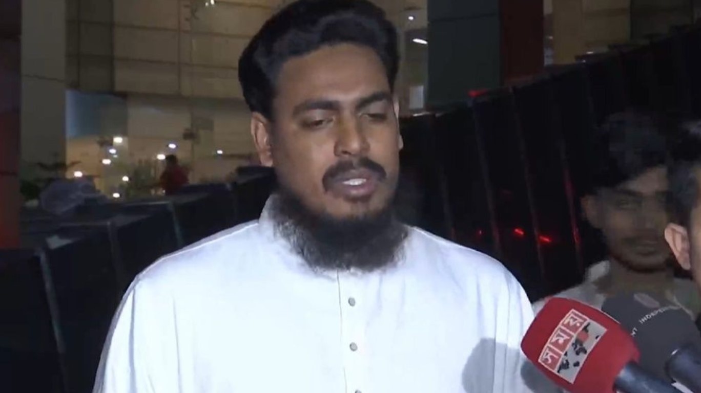 আমাকে এতো মারছে যে ২ সপ্তাহ হাঁটু গেড়ে সিজদা দিতে পারি নাই: আখতার হোসেন