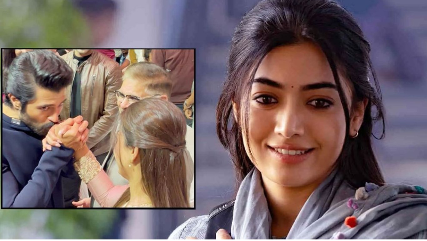 বিজয় দেবেরাকোন্ডা ভরা মঞ্চে প্রেমিকা রাশমিকা মান্দানার হাতে চুমু খেলেন 