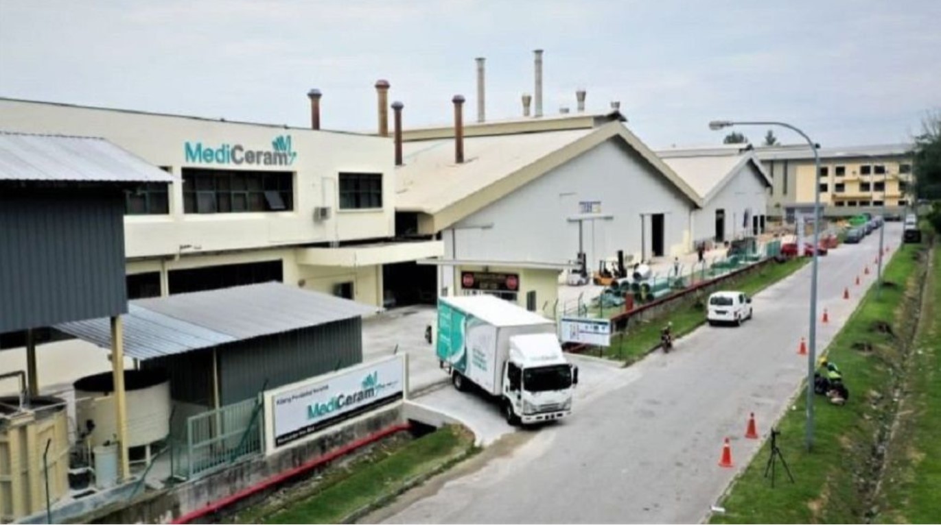 মালয়েশিয়া কর্মীদের বিরোধ মীমাংসায় তৎপর বাংলাদেশ হাইকমিশন