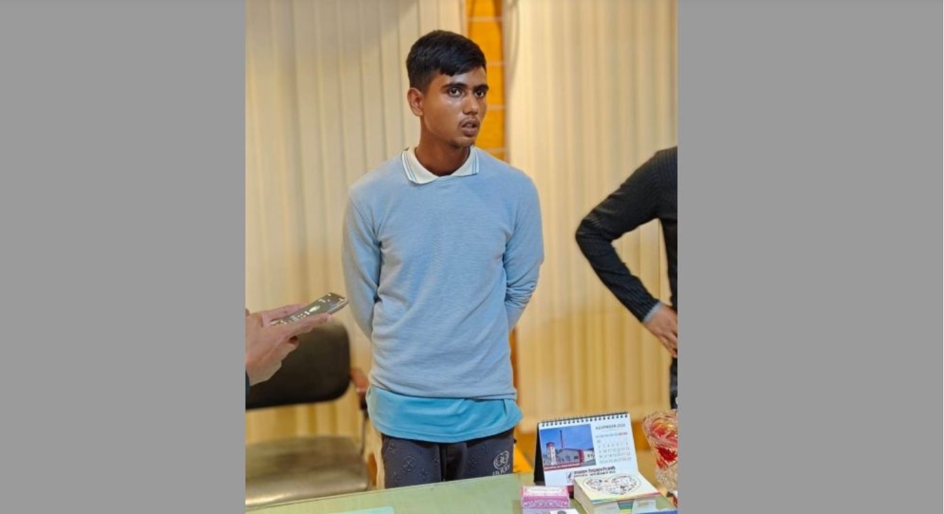 ফরিদপুরের নগরকান্দায় ফেসবুকে কাবা শরিফ অবমাননার অভিযোগে যুবক আটক